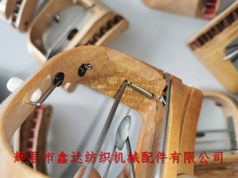 織帶機(jī)梭子內(nèi)腔構(gòu)造錠桿套件_紡織配件結(jié)構(gòu)圖_紡織配件安裝